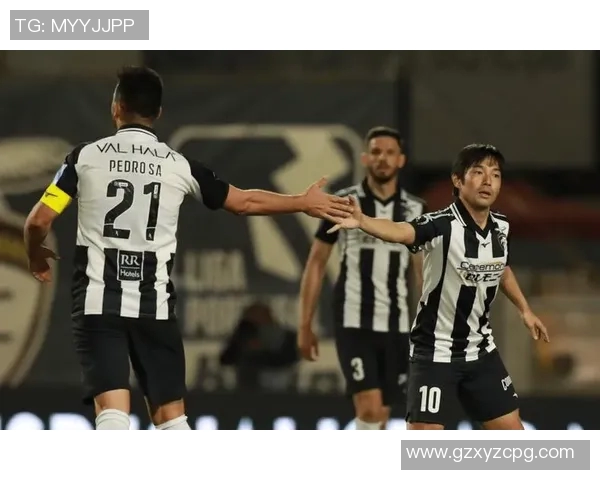 波尔蒂芒尼斯与沙维什激战正酣比分揭晓精彩瞬间回顾